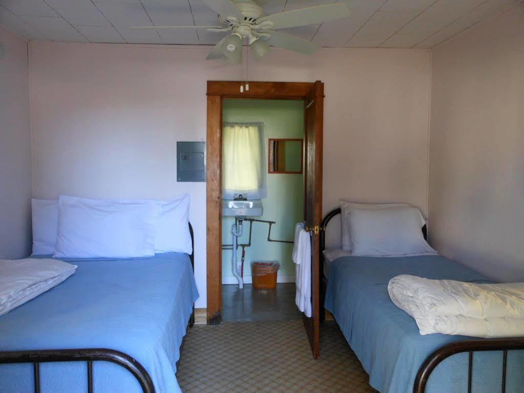 Katahdin Cabins Hotel Millinocket Luaran gambar